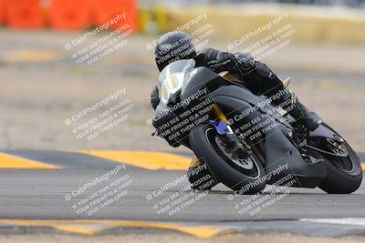 media/Jan-15-2023-SoCal Trackdays (Sun) [[c1237a034a]]/Turn 2 Set 2 (1155am)/